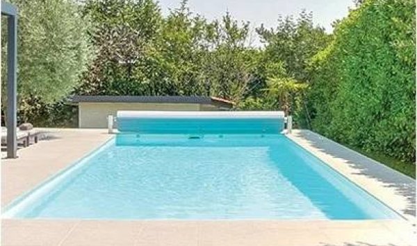 Travaux de nettoyage de piscine - Villefranche-sur-Saône - René FOURRICHON